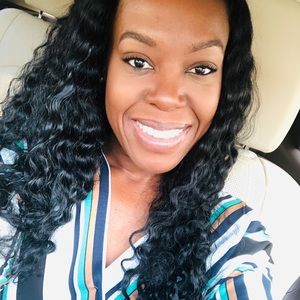 Meet your Posher, Farida